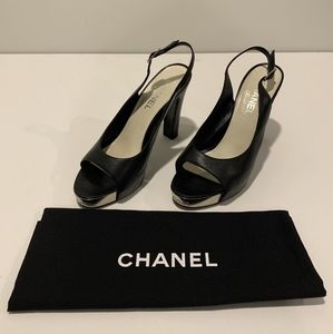 Authentic Chanel Black Leather CC Peep Toe Platform Slingback Sandals, like new